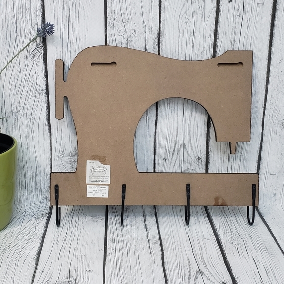 Happiness Is Homemade Wood Wall Decor With Hooks - Picture 3 of 7